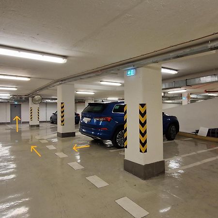 7Thheaven Centre Suite Free Parking In The Building Pressburg Exterior foto