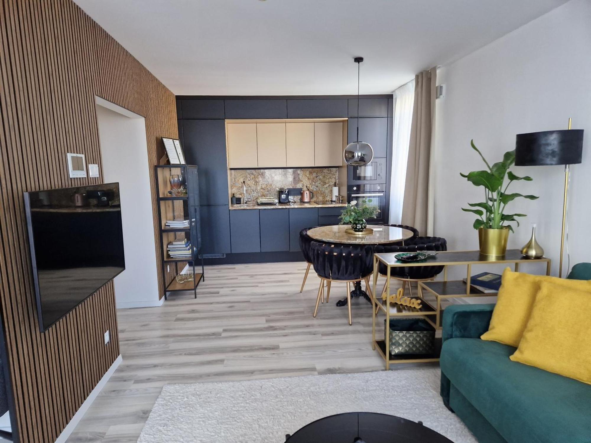 7Thheaven Centre Suite Free Parking In The Building Pressburg Exterior foto